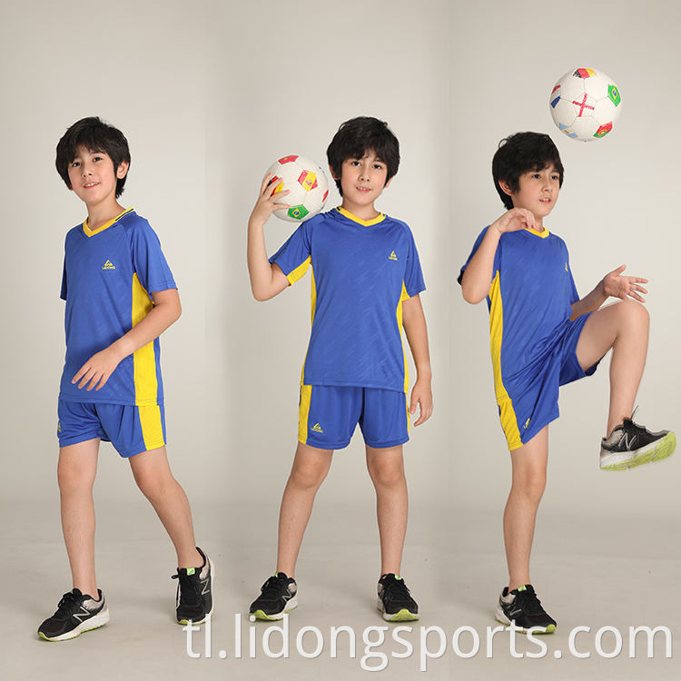 Pakyawan maikling manggas soccer shirt football uniporme set sport football jersey para sa mga bata
